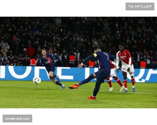 摩纳哥2-2战平巴黎圣日耳曼，登贝莱伤退代价沉重